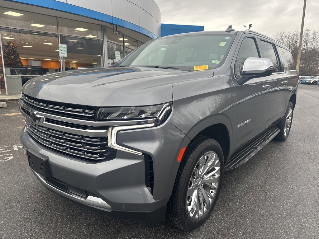 2021 Chevrolet Suburban Premier's photo