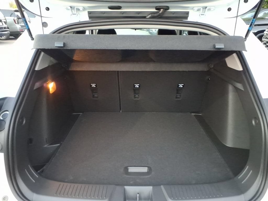 2026 Chevrolet Trax LT - Photo 17