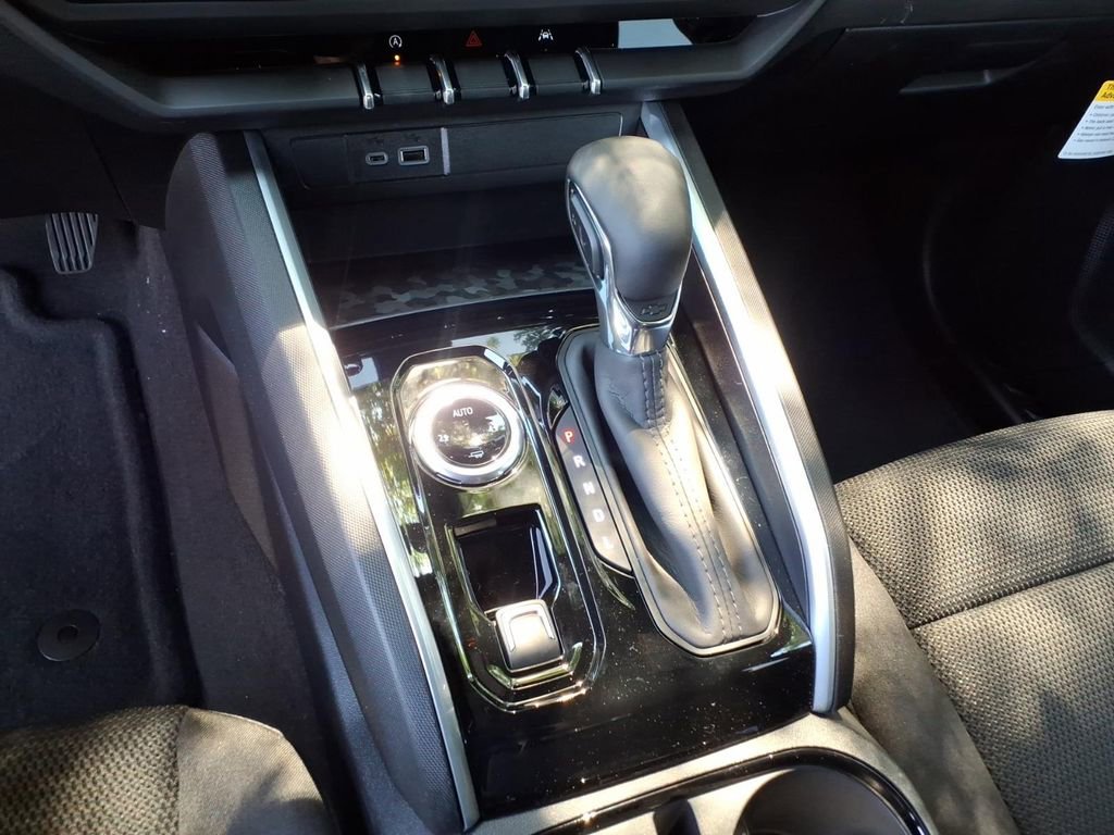 2026 Chevrolet Colorado LT - Photo 21