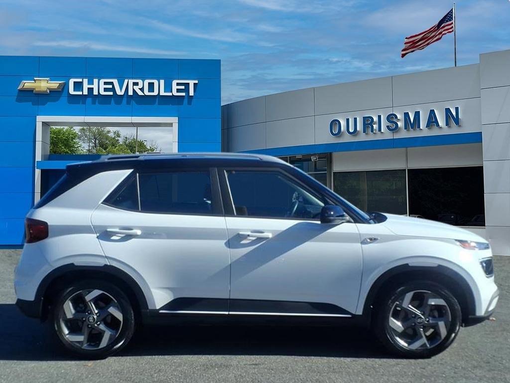 Used 2023 Hyundai Venue Limited