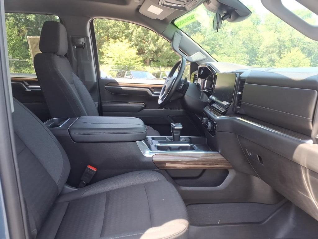 2024 Chevrolet Silverado 1500 RST - Photo 17