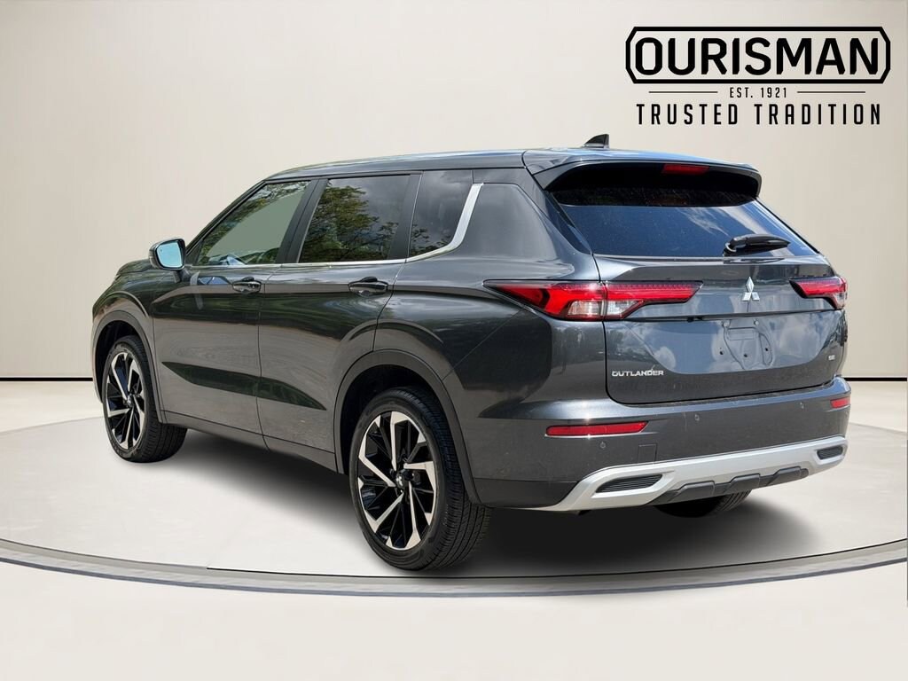 Used 2024 Mitsubishi Outlander SE SUV