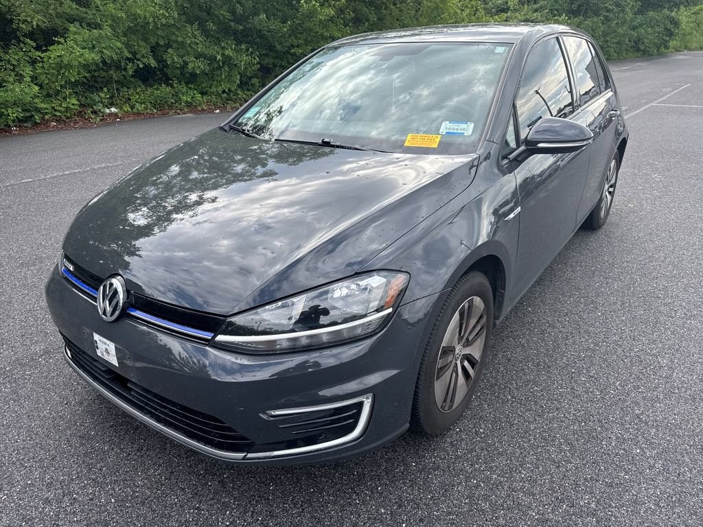 2019 Volkswagen e-Golf e-Golf SE's photo