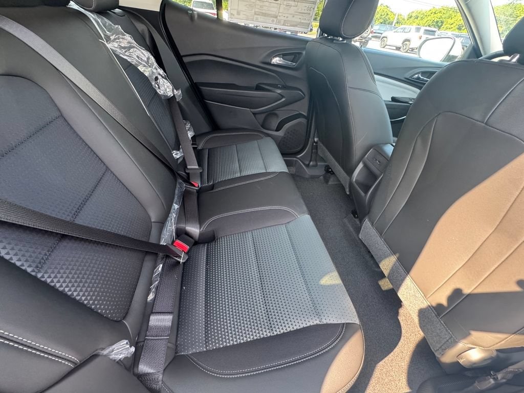 2026 Chevrolet Trax LT - Photo 19
