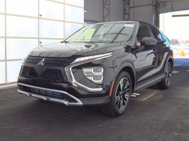 2024 Mitsubishi Eclipse Cross SE photo 3