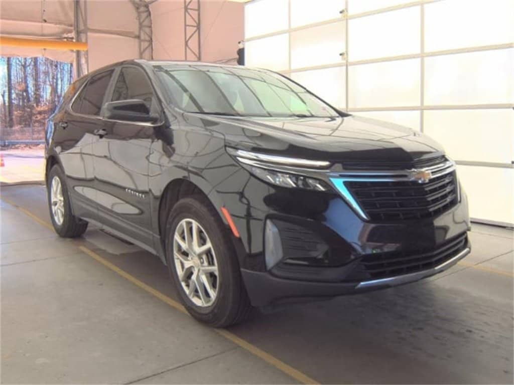 2023 Chevrolet Equinox LT's photo