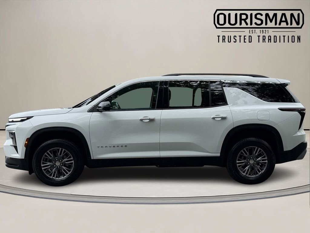 Used 2024 Chevrolet Traverse LT SUV