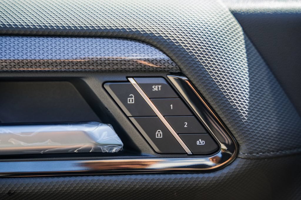 2026 Chevrolet Silverado 1500 ZR2 - Photo 38