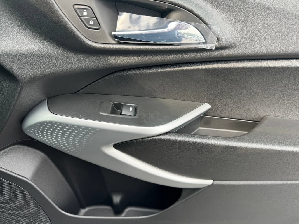 2026 Chevrolet Trax LS - Photo 16