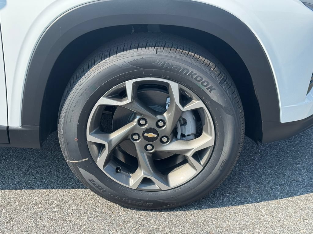 2026 Chevrolet Trax LT - Photo 13