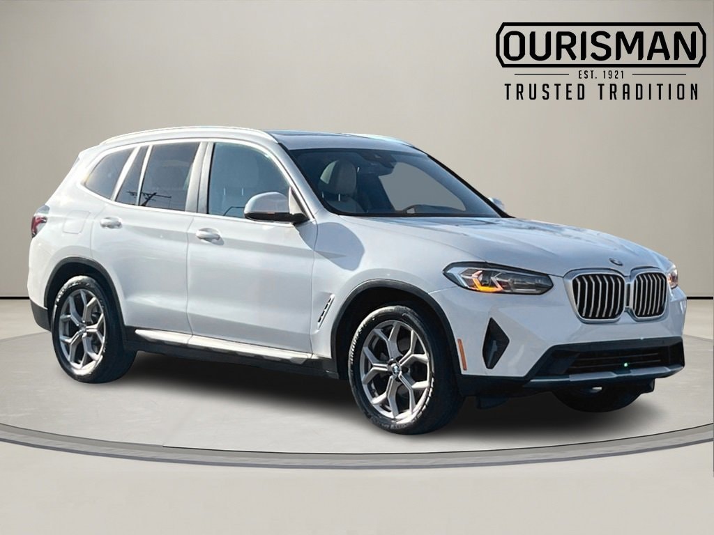 2022 BMW X3 30i's photo