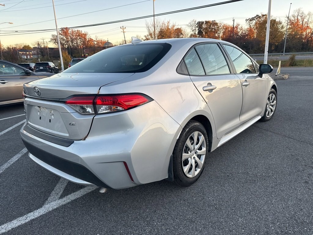 Used 2021 Toyota Corolla LE Sedan