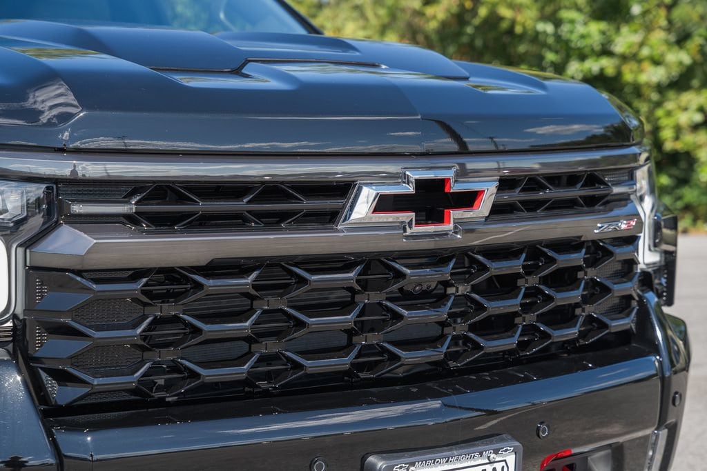2026 Chevrolet Silverado 1500 ZR2 - Photo 9