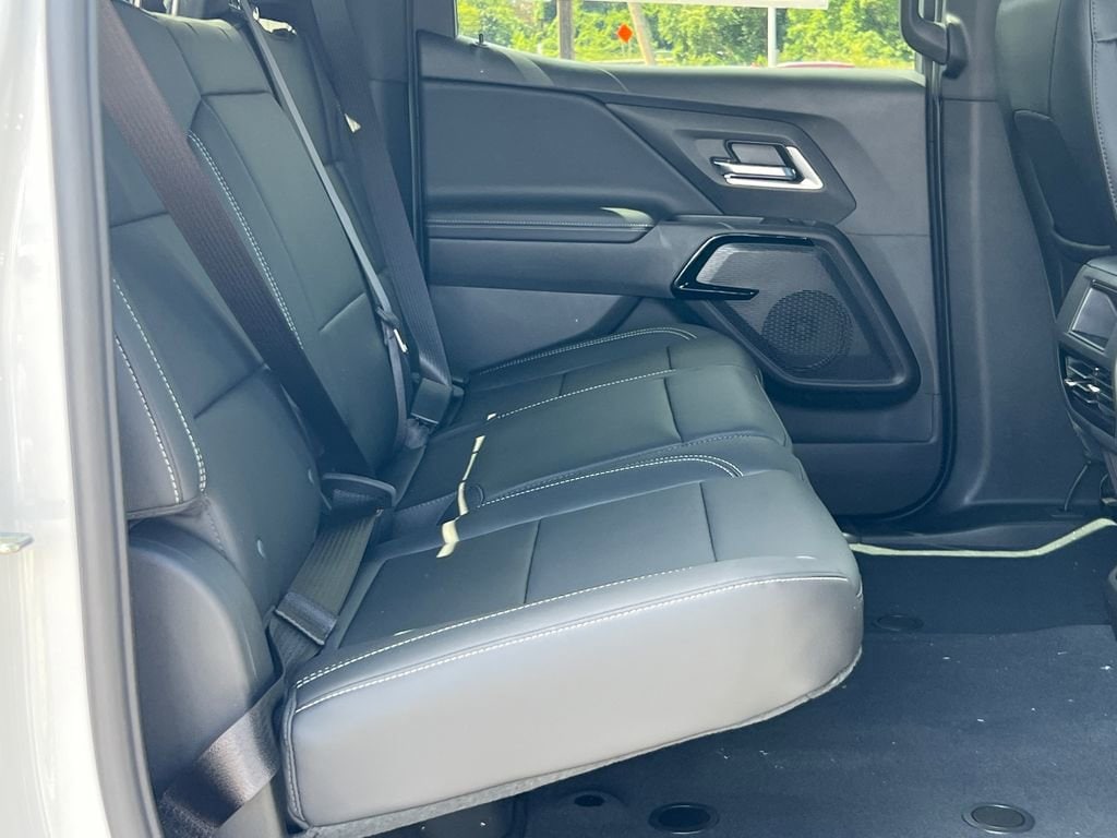 2026 Chevrolet Silverado EV LT - Photo 15