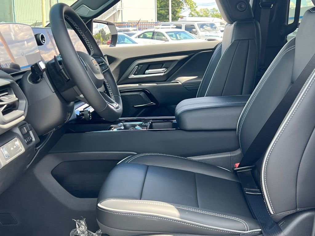2026 Chevrolet Silverado EV LT - Photo 17