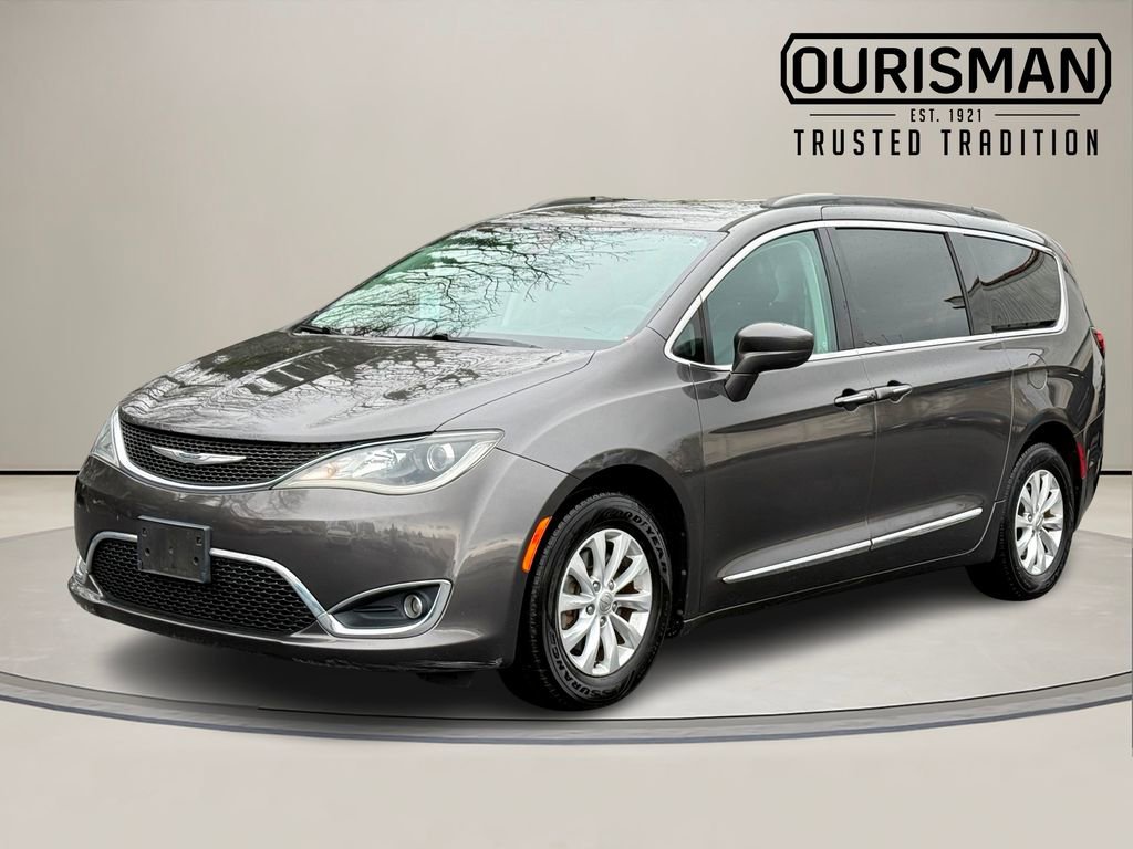 Used 2017 Chrysler Pacifica Touring-L with VIN 2C4RC1BG0HR544000 for sale in Temple Hills, MD