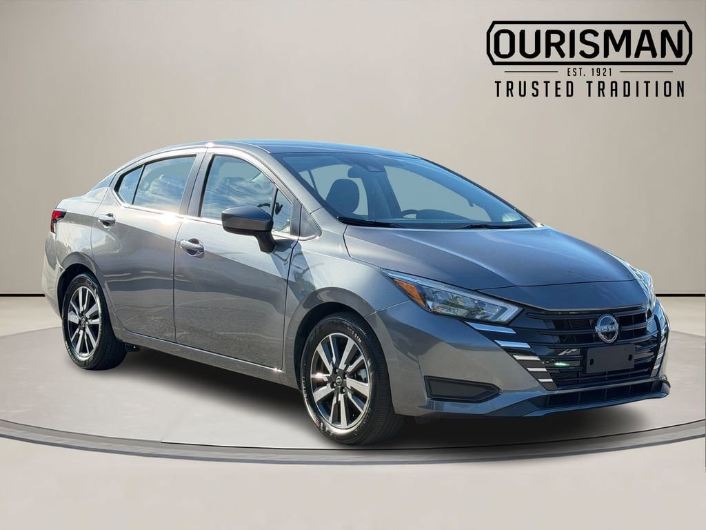 2025 Nissan Versa 1.6 SV CVT's photo