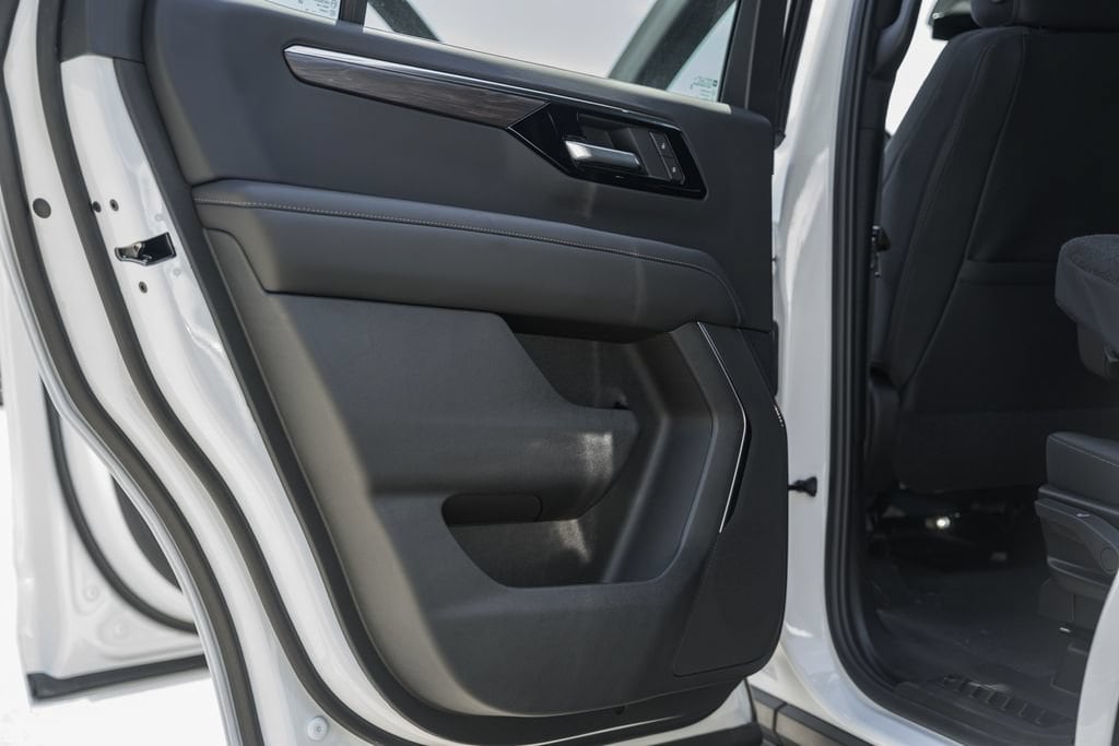 2026 Chevrolet Tahoe LS - Photo 37