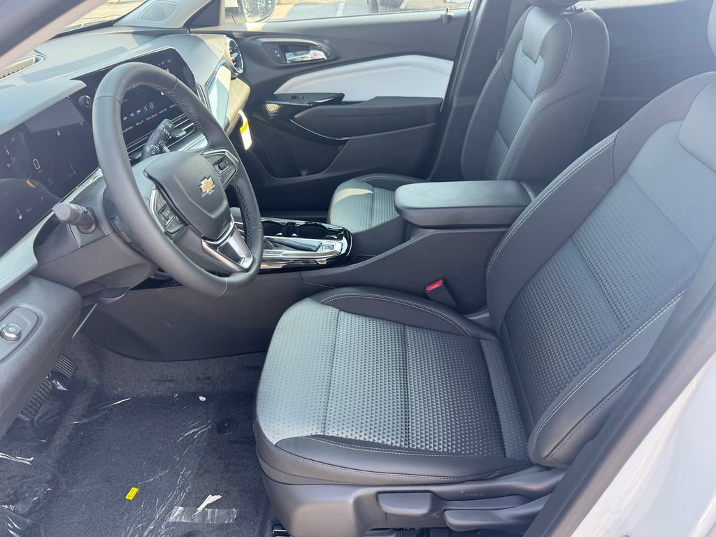 2026 Chevrolet Trax LT - Photo 23
