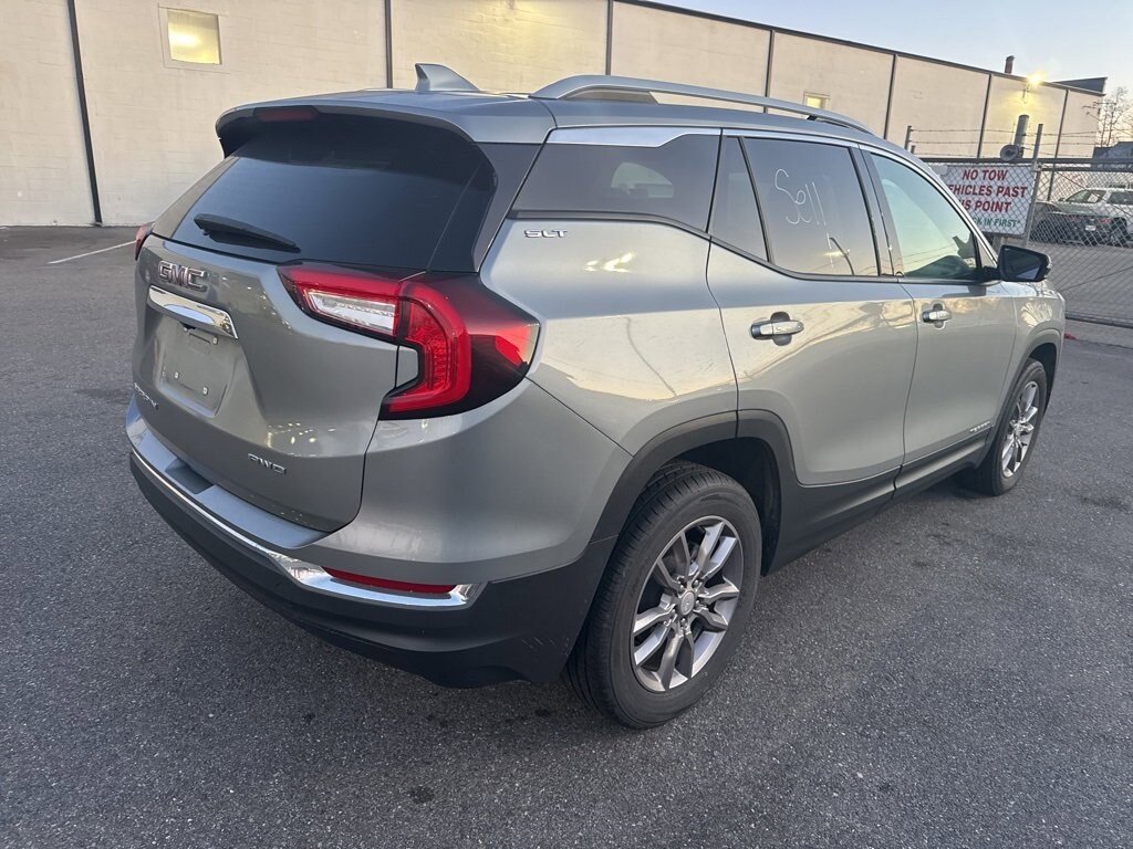 Used 2023 GMC Terrain SLT SUV