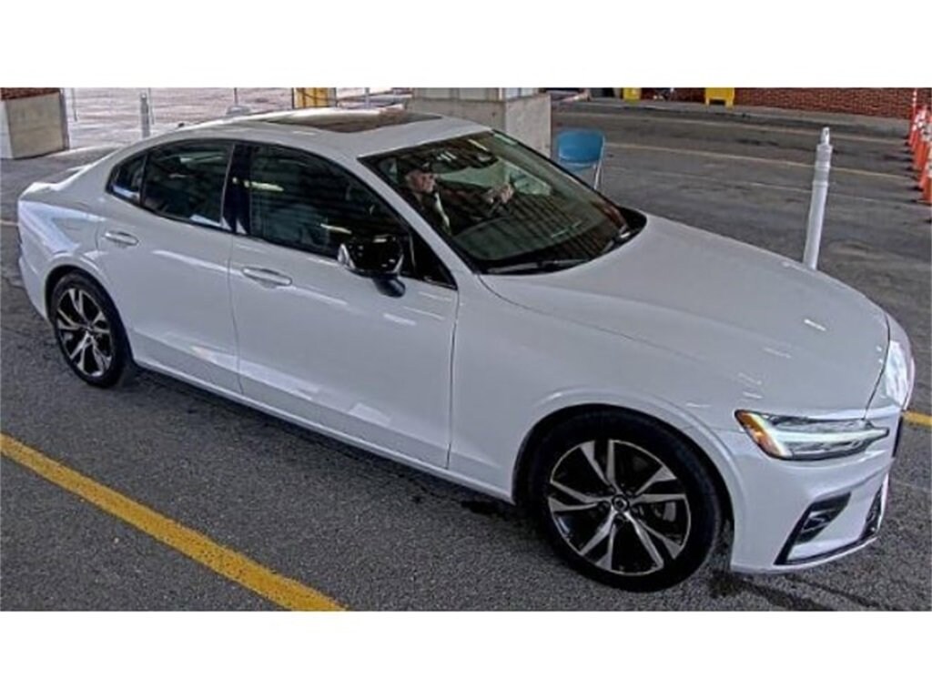 Used 2024 Volvo S60 Core Dark Theme Sedan