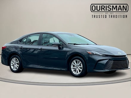 2025 Toyota Camry LE Sedan