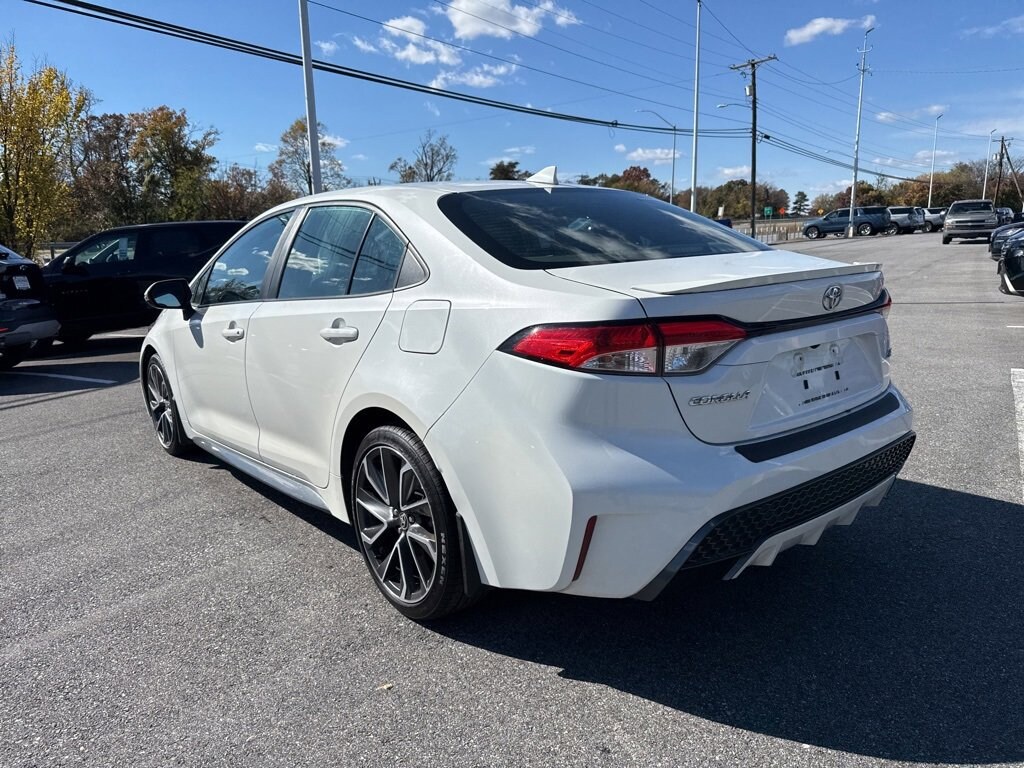 Used 2020 Toyota Corolla SE Sedan