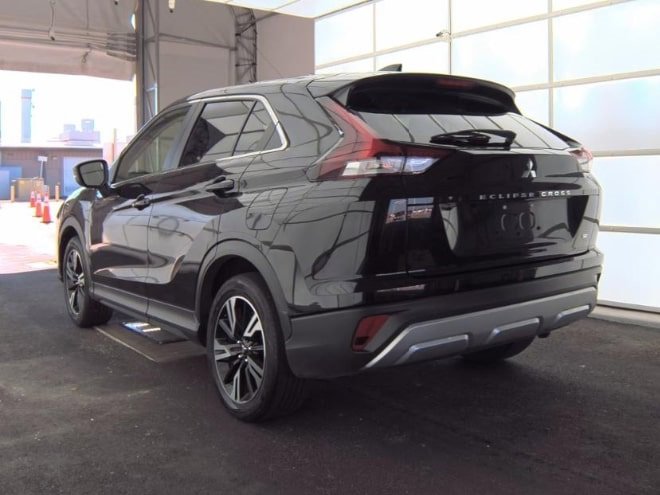 2024 Mitsubishi Eclipse Cross SE photo 4