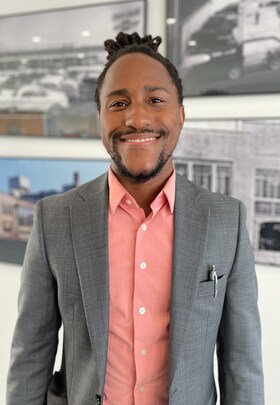 Staff member Devonta Taylor from ID_8dbc4645fee6