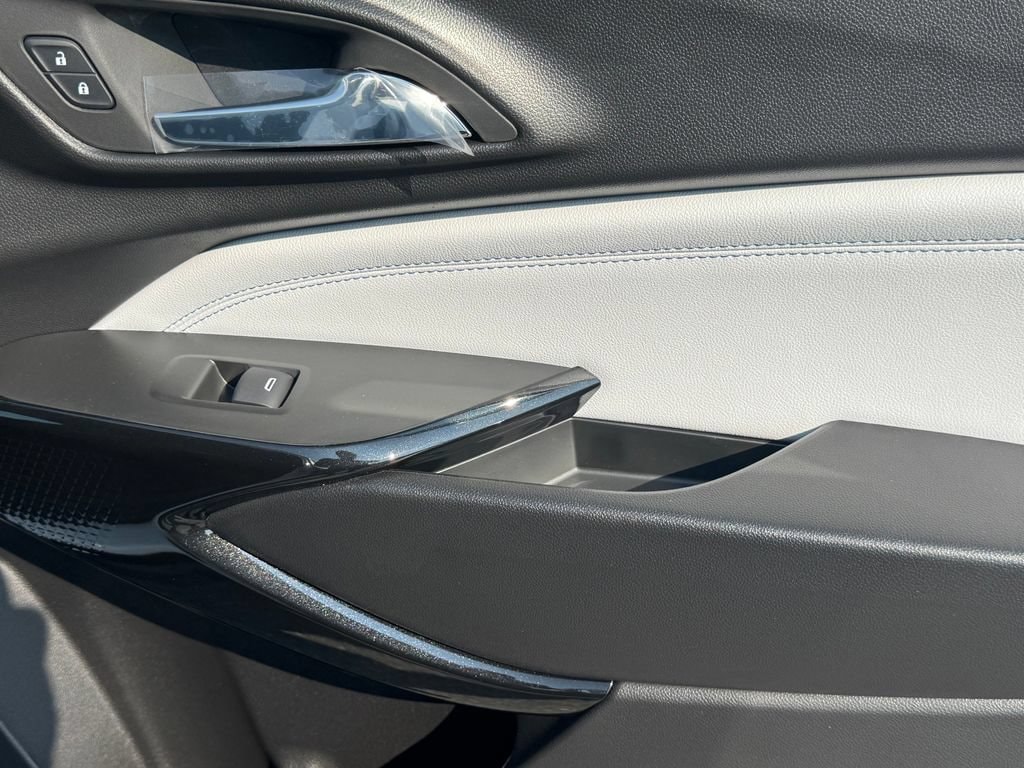 2026 Chevrolet Trax LT - Photo 18