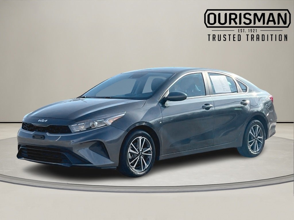 2023 Kia Forte LXS's photo
