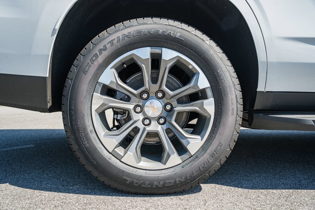 2026 Chevrolet Tahoe LS - Photo 18