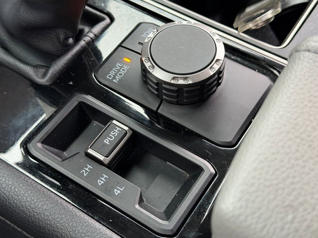2023 Toyota Tundra Limited - Photo 28