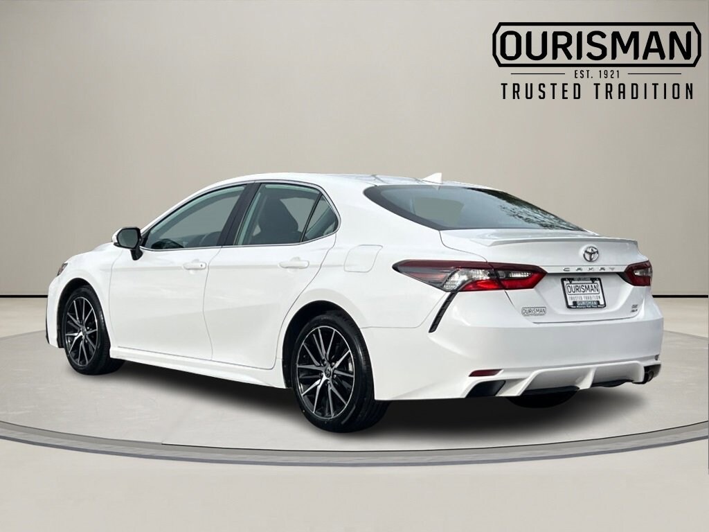 Used 2024 Toyota Camry SE Sedan