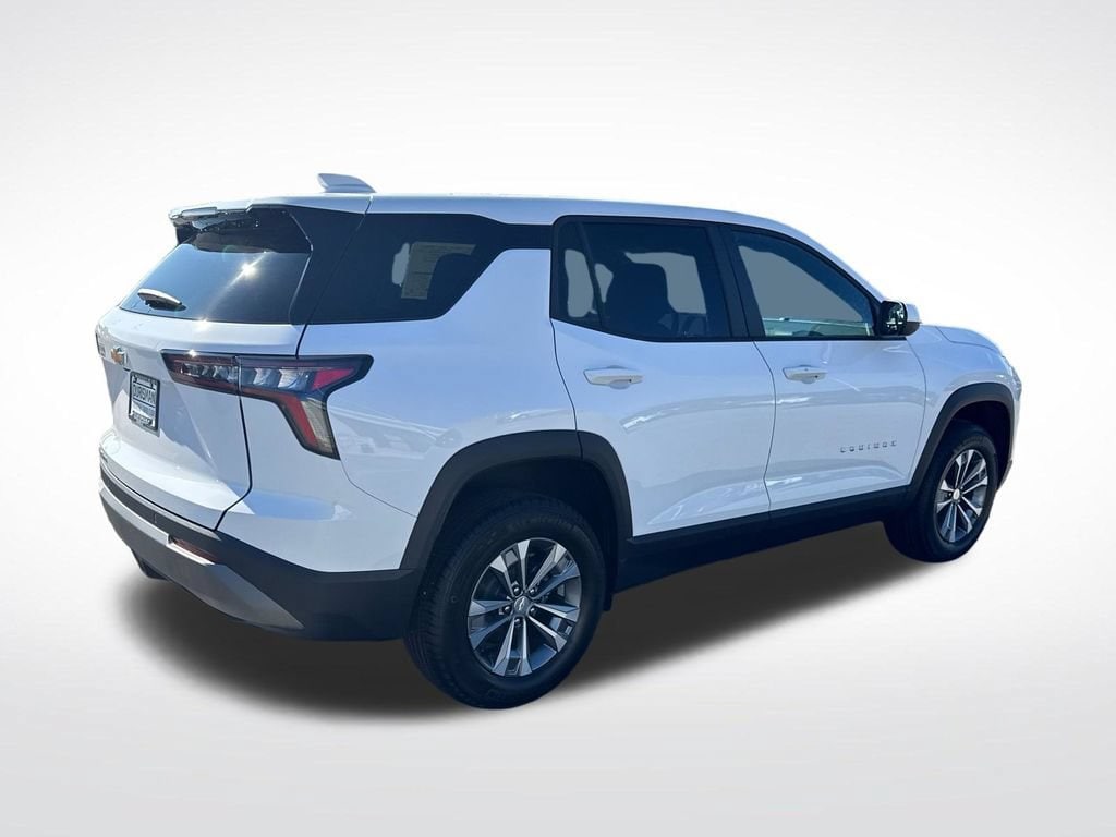 2027 Chevrolet Equinox LT - Photo 11