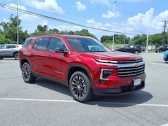 2025 Chevrolet Traverse LT SUV