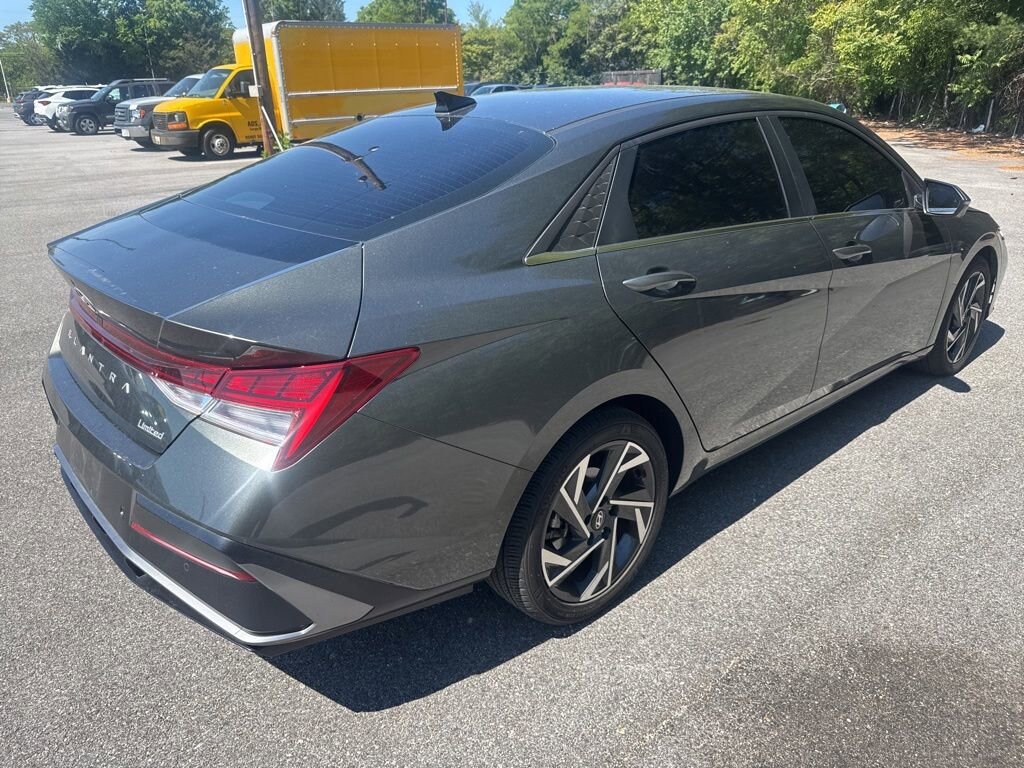 Used 2024 Hyundai Elantra Limited Sedan