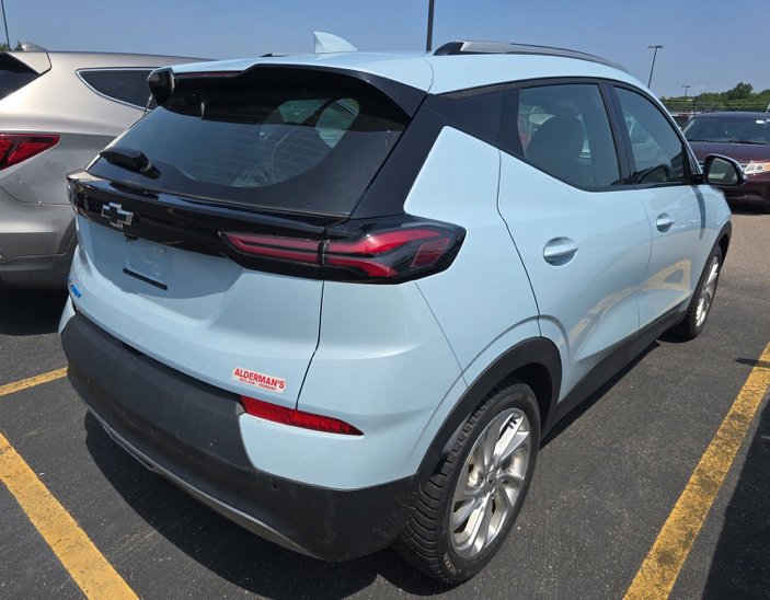 Used 2022 Chevrolet Bolt EUV LT with VIN 1G1FY6S01N4132602 for sale in Temple Hills, MD