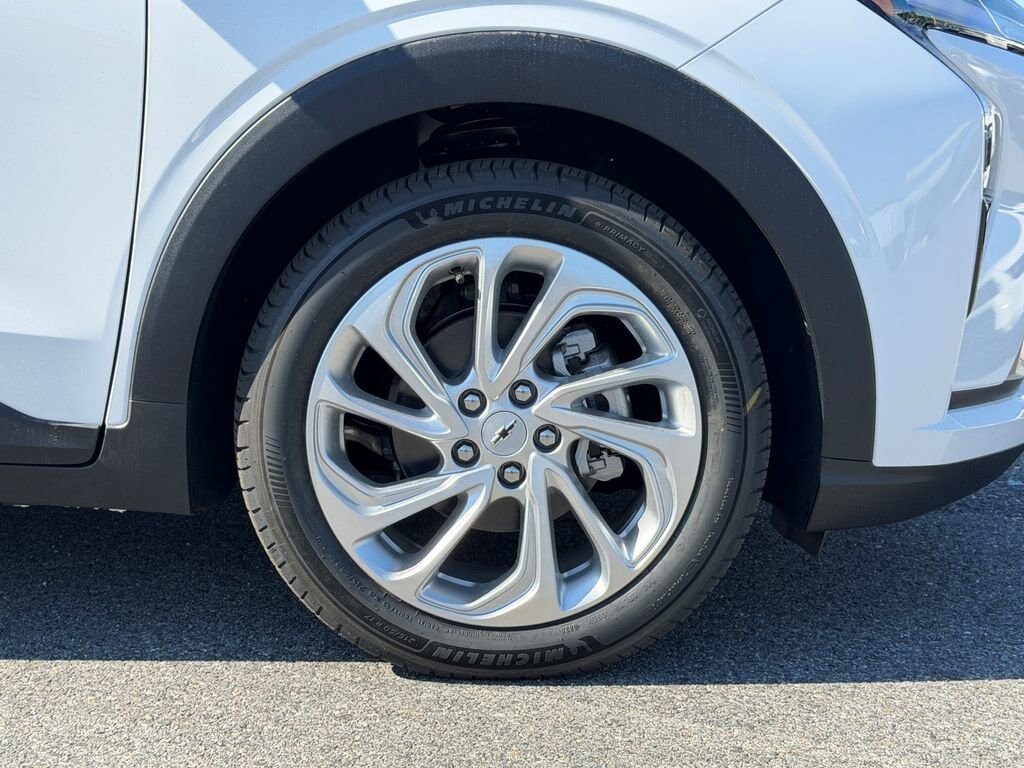 New 2027 Chevrolet Bolt LT SUV