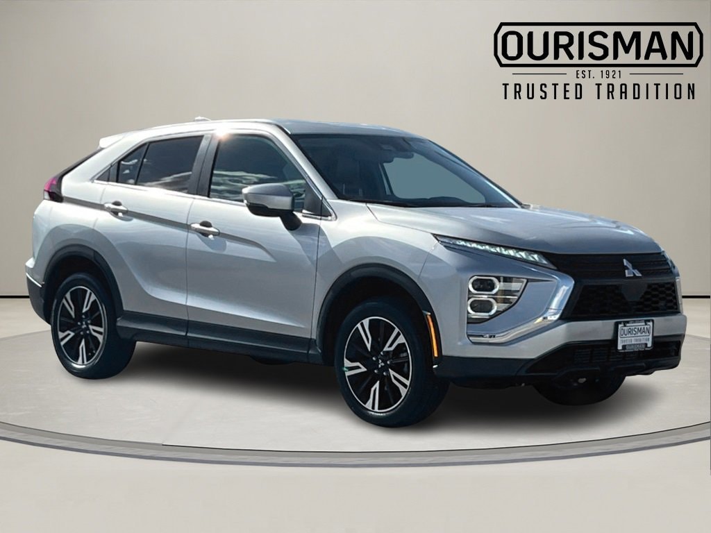 2024 Mitsubishi Eclipse Cross SE's photo
