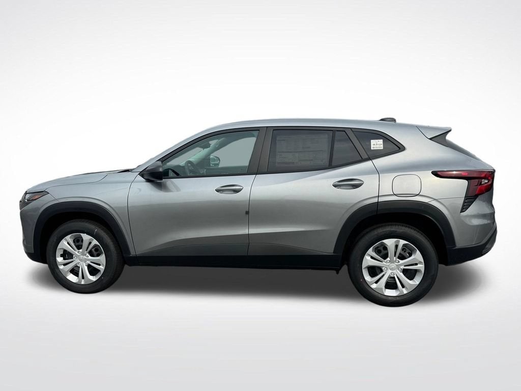 2026 Chevrolet Trax LS - Photo 6
