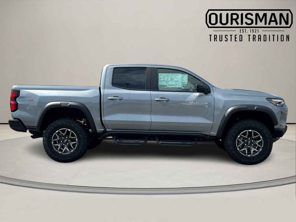 2026 Chevrolet Colorado ZR2 photo 3