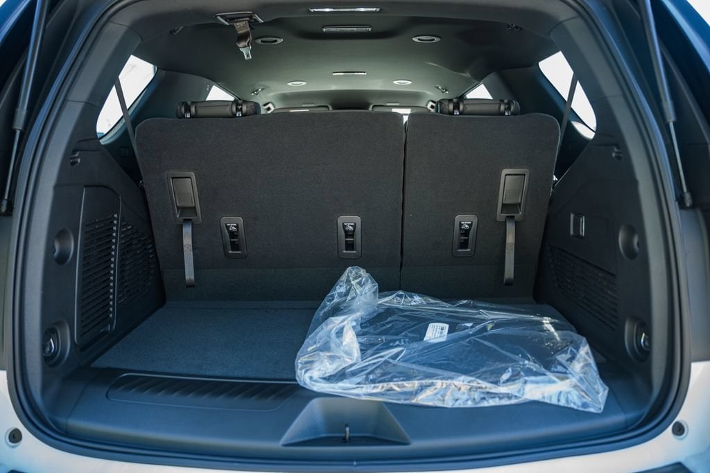 2026 Chevrolet Tahoe LS - Photo 10