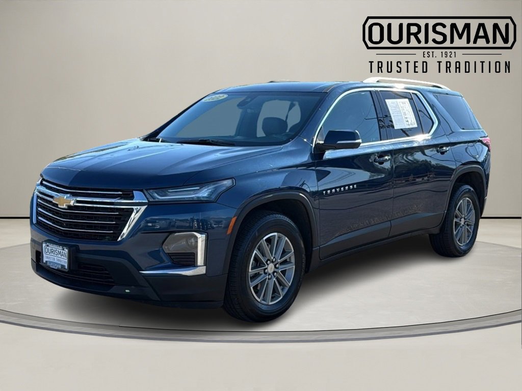 2022 Chevrolet Traverse Leather photo 2