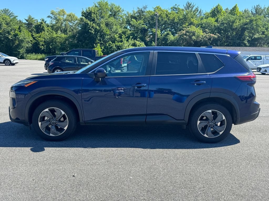 Used 2024 Nissan Rogue SV SUV