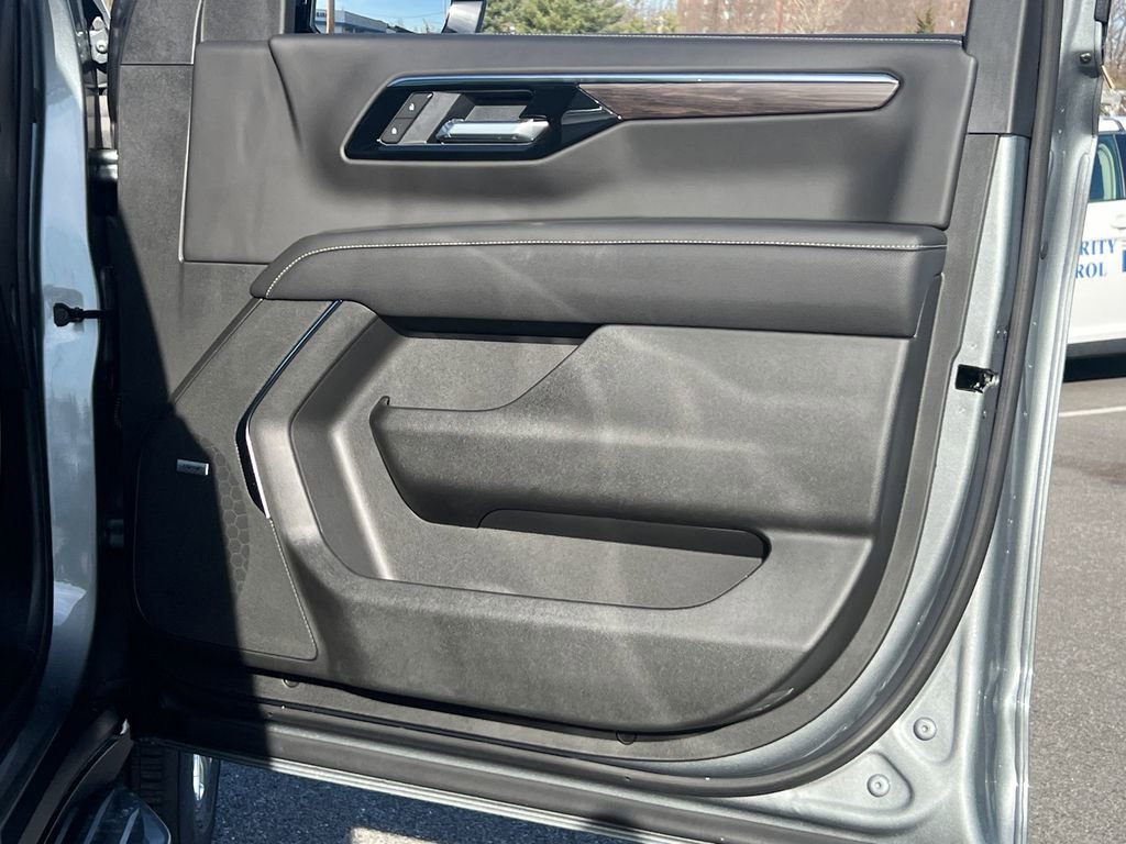 2026 Chevrolet Tahoe Premier - Photo 7