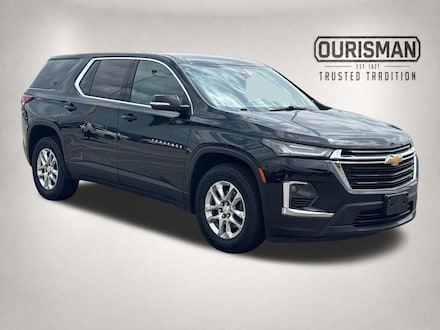 2023 Chevrolet Traverse LS SUV
