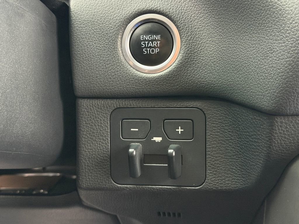 2023 Toyota Tundra Limited - Photo 29