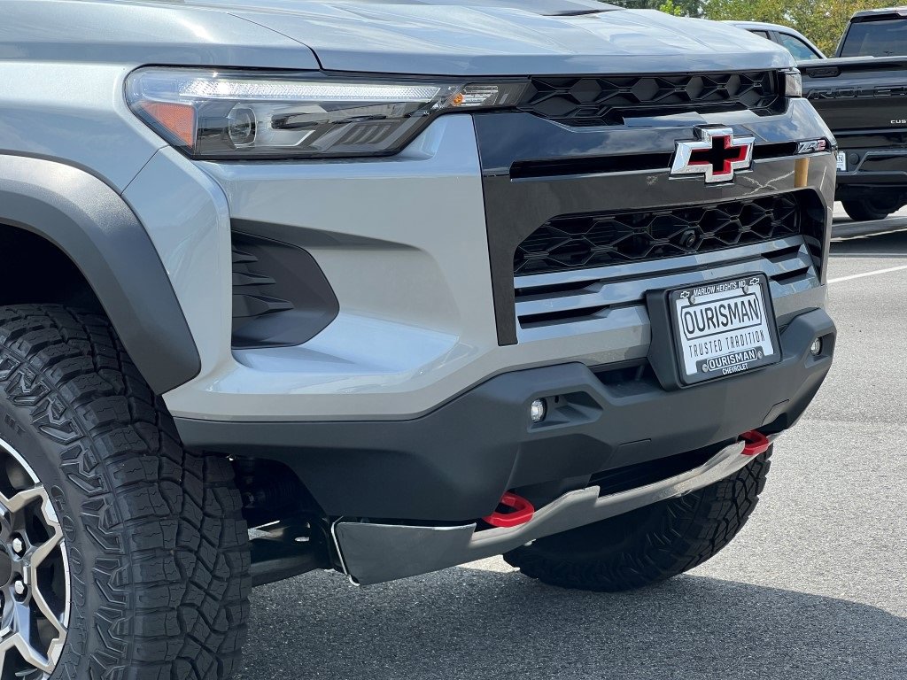 2026 Chevrolet Colorado ZR2 photo 2