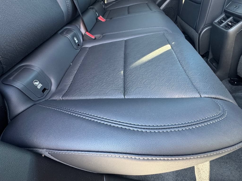 2027 Chevrolet Equinox LT - Photo 19